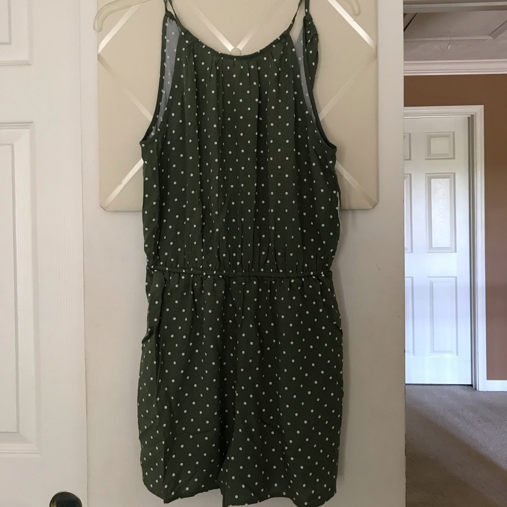 💚NWT Women’s Polka Dot Romper Sz Small💚